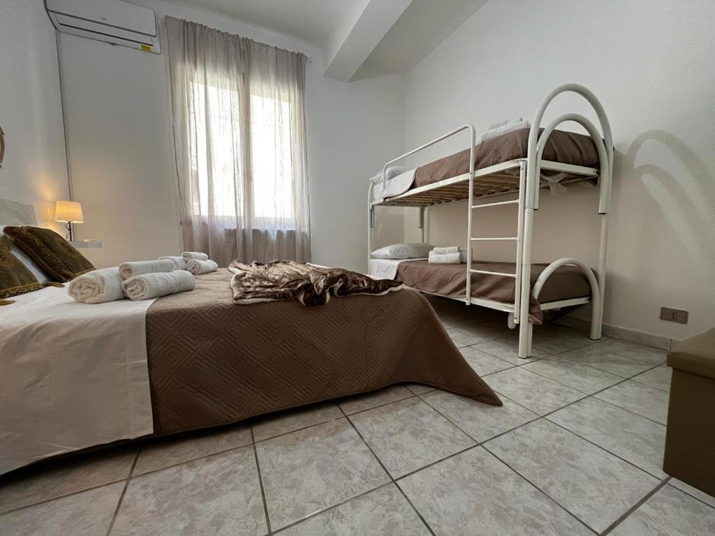 Casa Serena Menfi Bagian luar foto